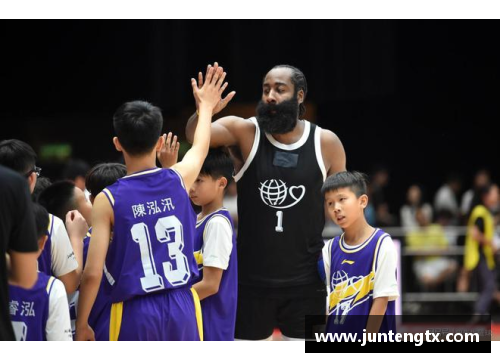 香港明星慈善篮球赛精彩回顾 赛场明星互动激情四射为公益贡献爱心